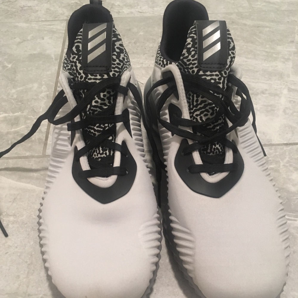 Women’s Adidas Boost shoes